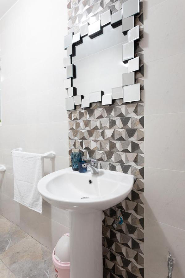 F3 Room 3, Private Room Two Single Beds Shared Bathroom Msida Ngoại thất bức ảnh